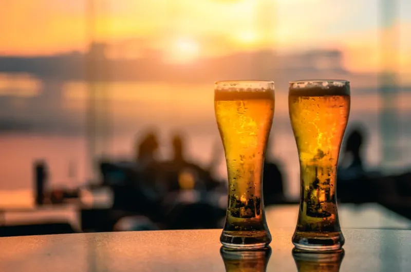 Van ijskoude caña bij tapas tot Spaanse craftbrouwers